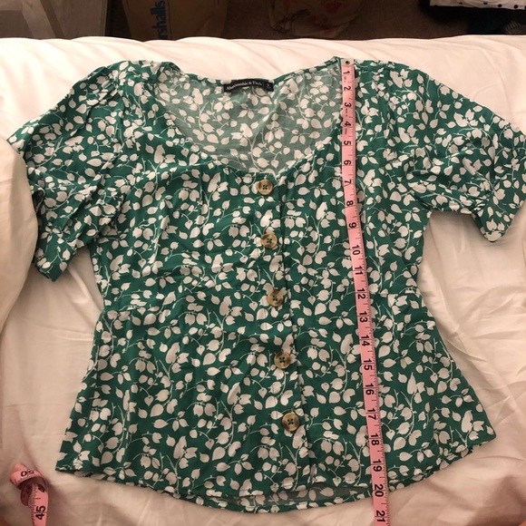 Floral top - Picture 5 of 5